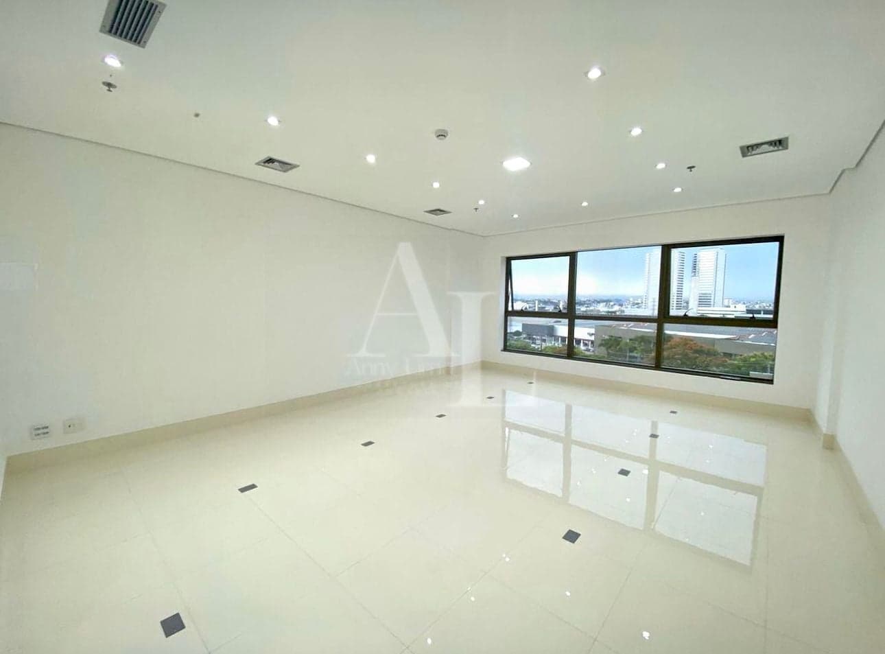 Exclusividade!!! Locação - Sala Comercial no centro de Alphaville