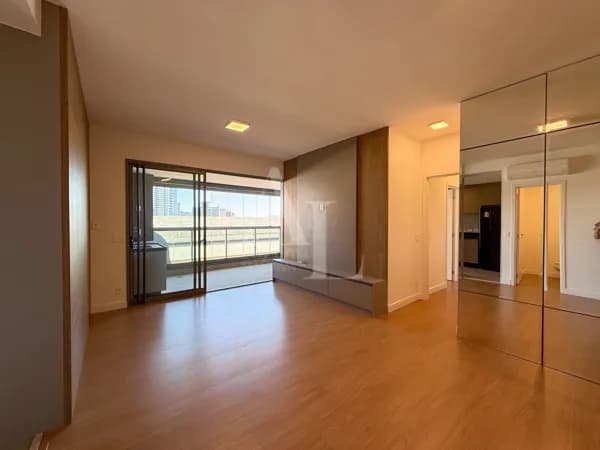Apartamento semi mobiliado à venda com 95m2 | 2 suítes | 2 vagas - Level Alphaville