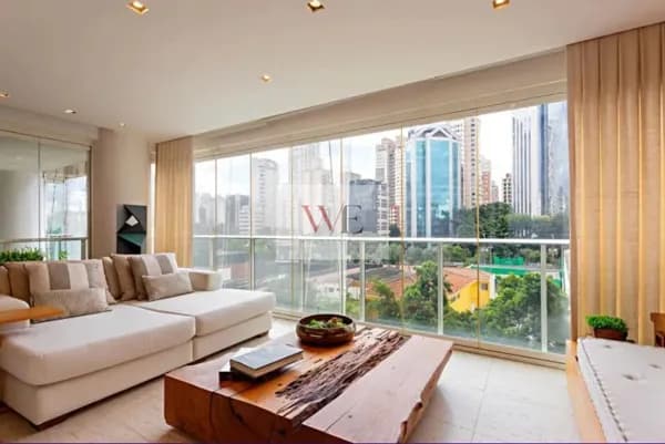 À Venda – Apartamento no Itaim Bibi | Edifício Benedito Lapin