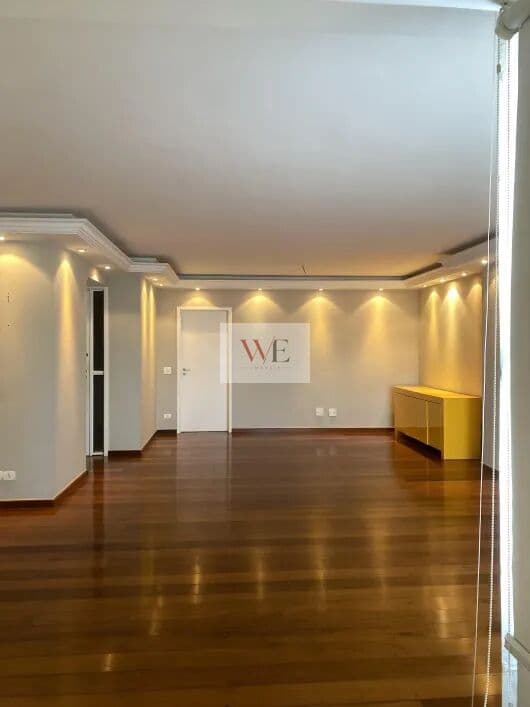 Apartamento no Real Parque