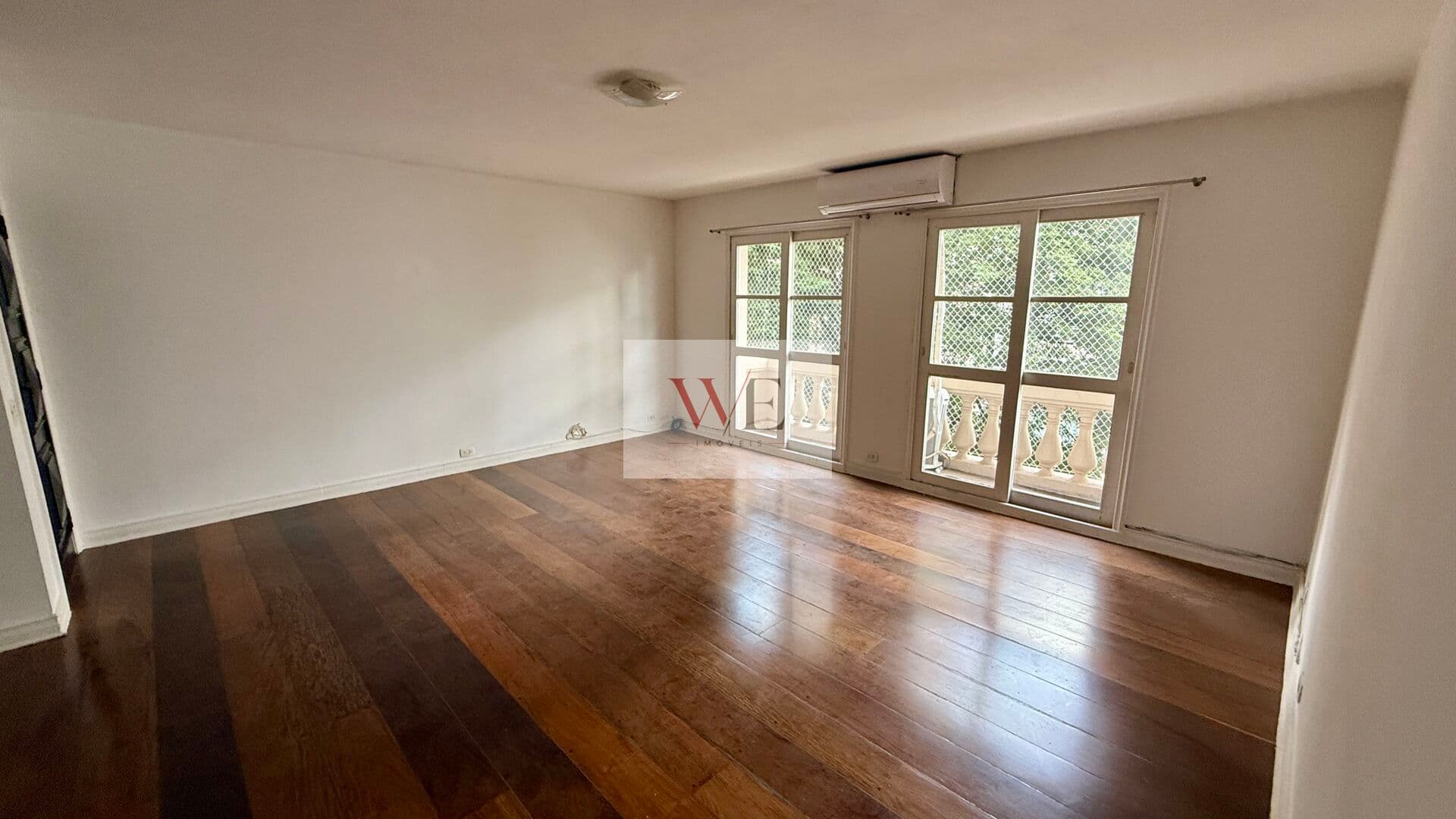 Apartamento 4 dormitórios