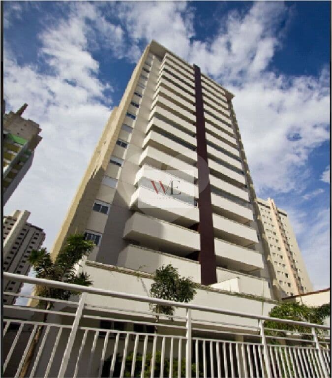 Apartamento à venda com 3 quartos, 1 suite e 2 vagas