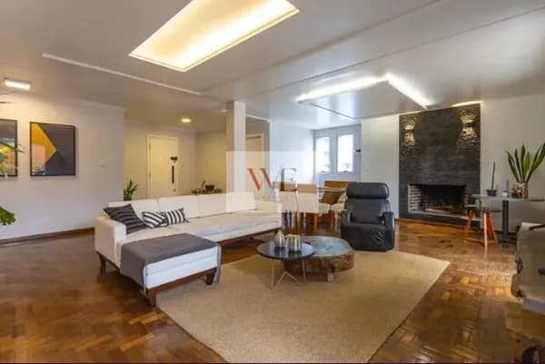 Cobertura Espaçosa em Excelente Localização – 330 m²