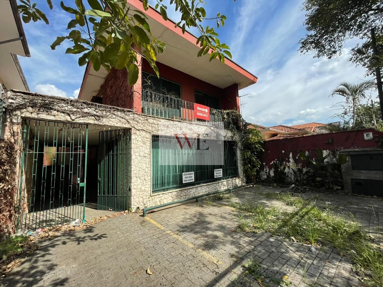 Casa em rua aberta disponível para venda em Vila Congonhas/SP.