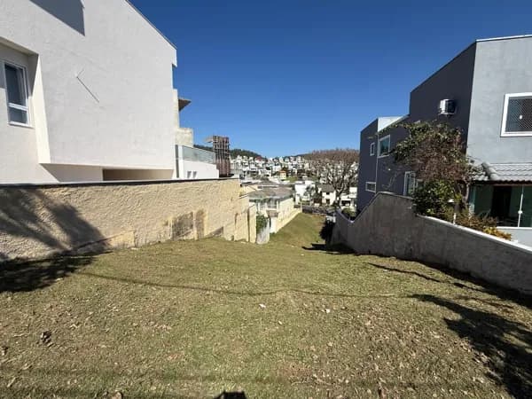 Terreno à Venda no New Ville – 375 m² com Projeto Aprovado para Você Construir sem Esperar
