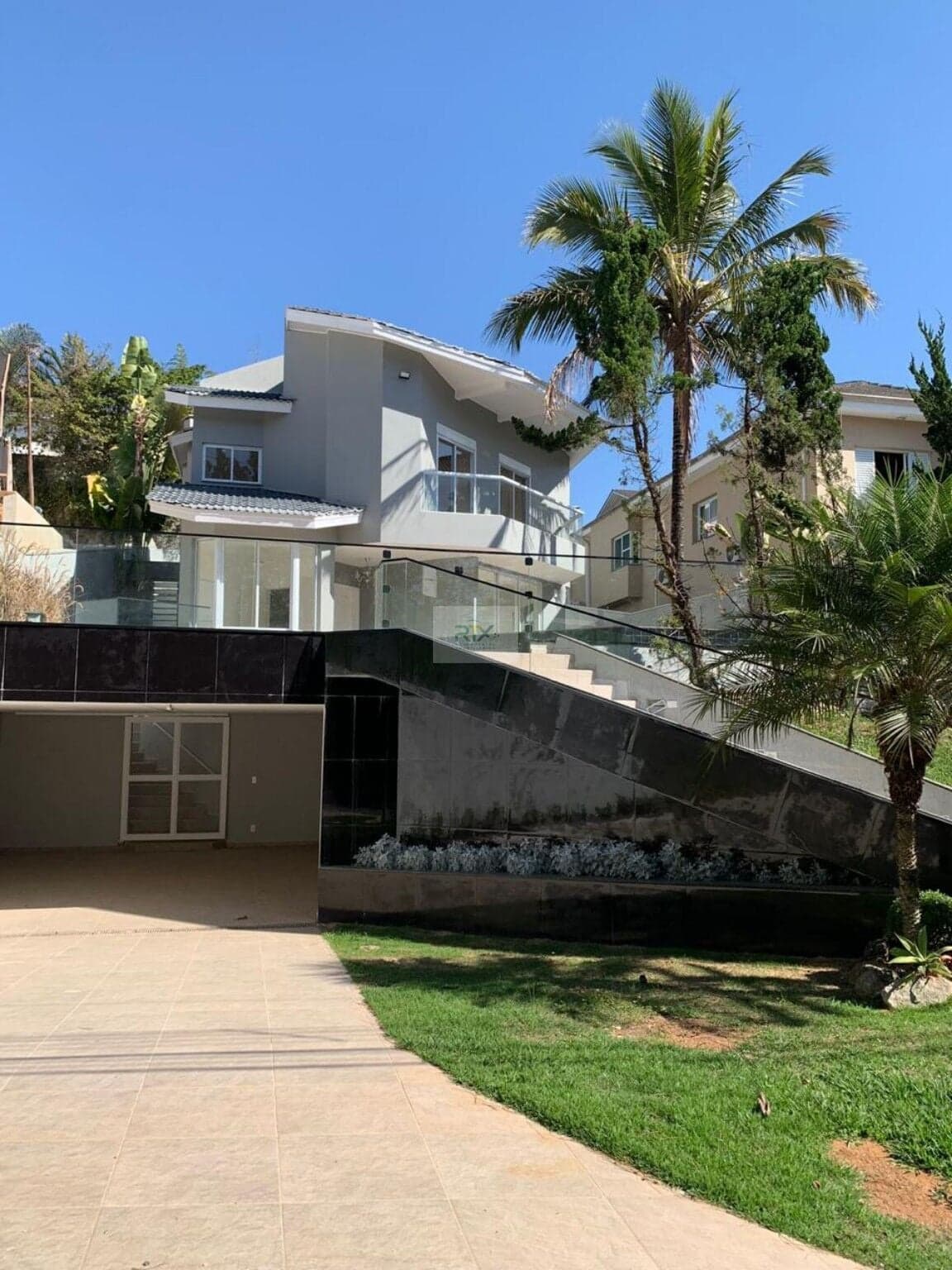 Casa à Venda no Residencial Zero Alphaville | 4 Suítes | 414m²