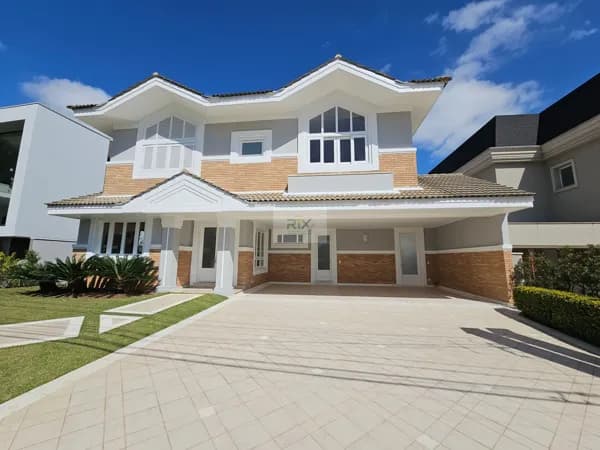 Casa de Alto Padrão no Alphaville Residencial 2 | Luxo e Exclusividade