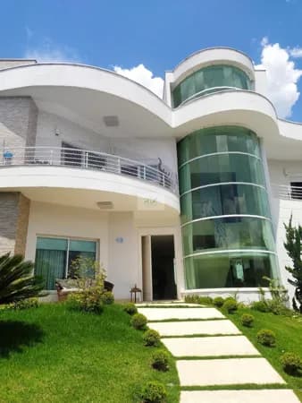 Casa de Alto Padrão no Condomínio Itahyê - Alphaville | 5 Suítes e Home Cinema