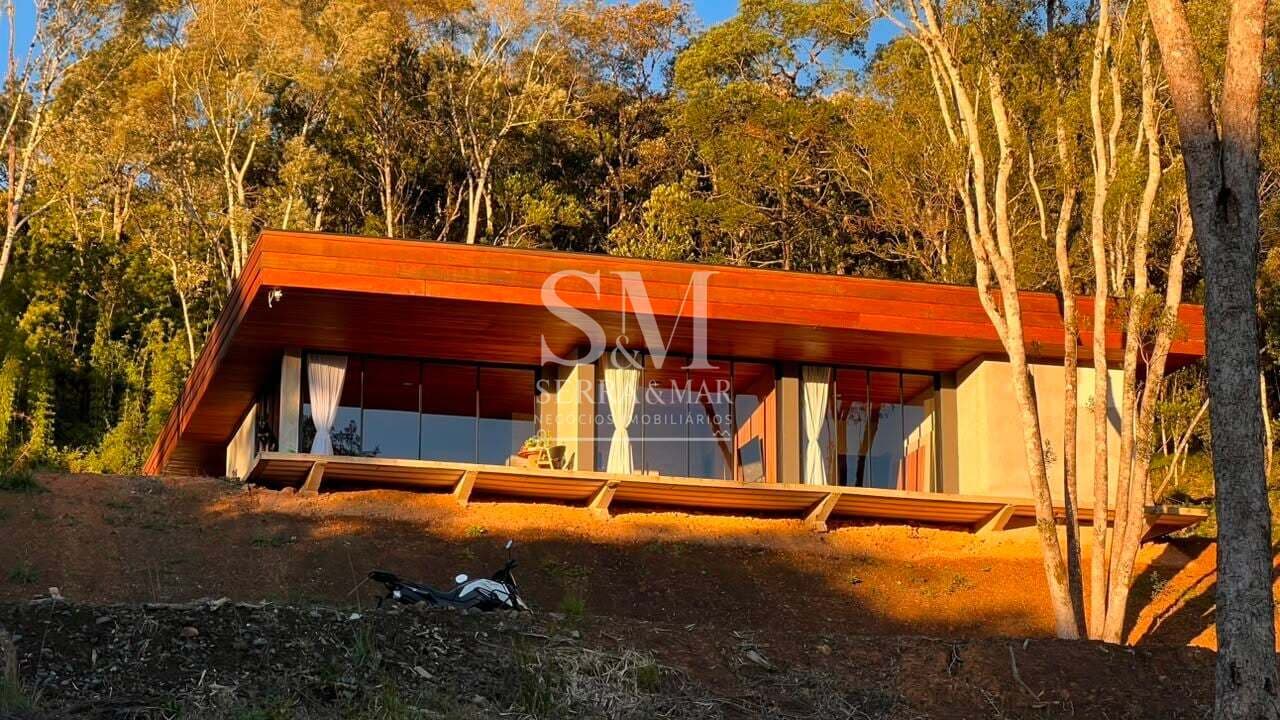 Casa Alto Padrão à Venda