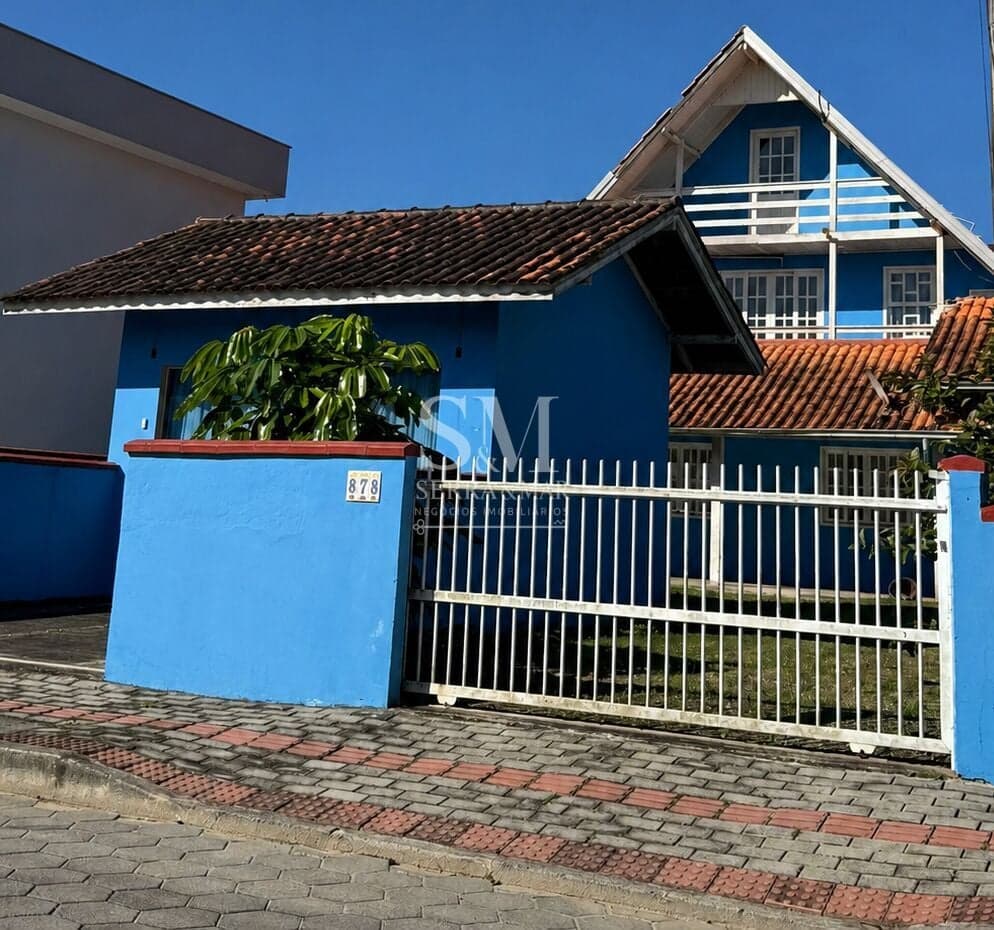 Chalé dos Sonhos + Ponto Comercial na Quadra do Mar!
