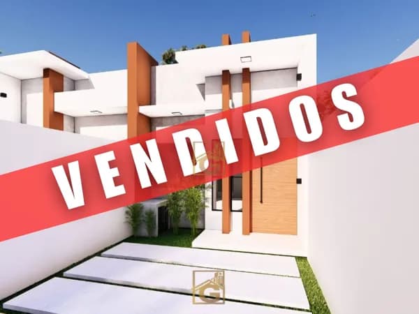 Casa Geminada no Centro - Jardim Margarida