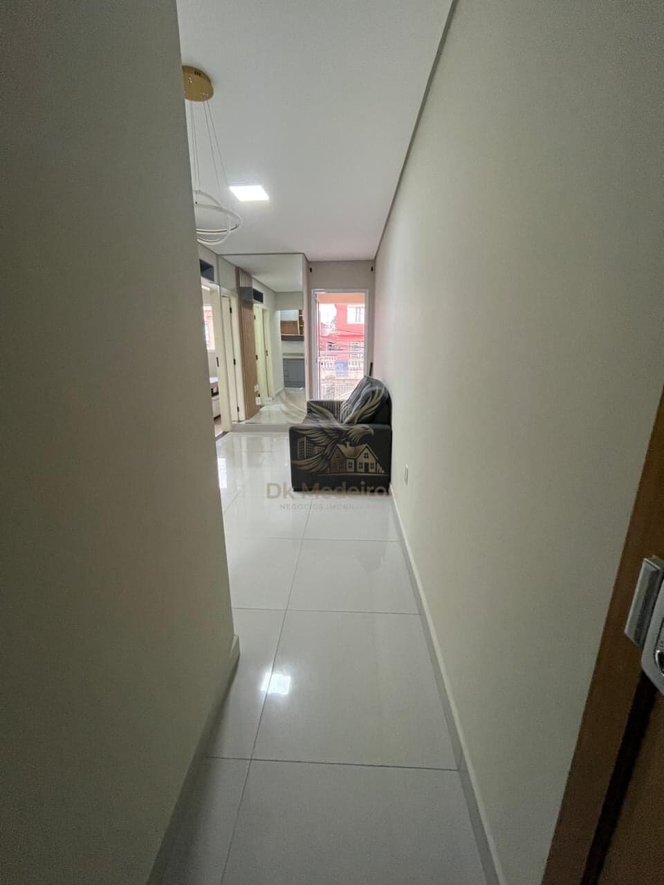 Apartamento com 2 Dormitórios e Suíte – Excelente Distribuição e Pronto para Morar!