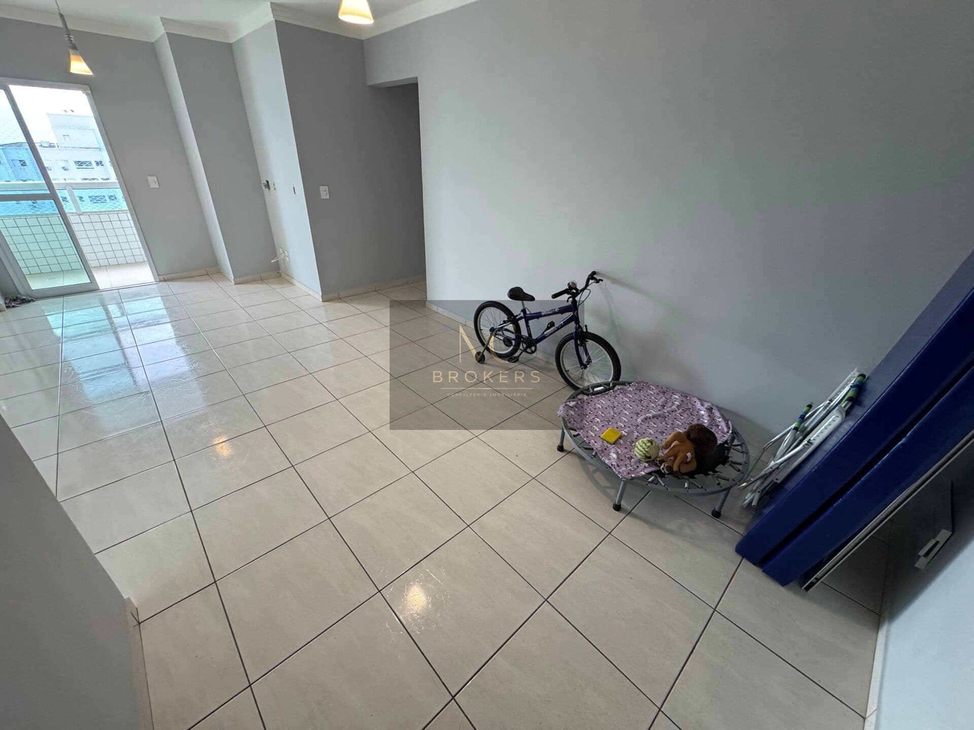 Apartamento 2 dormitórios sendo 1 suite, 1 vaga, Guilhermina