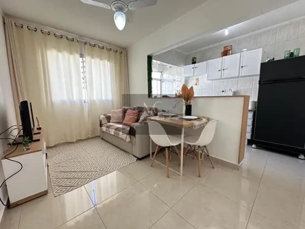 Apartamento mobiliado à venda no bairro Tupi em Praia Grande, SP. Com 1 dormitório!