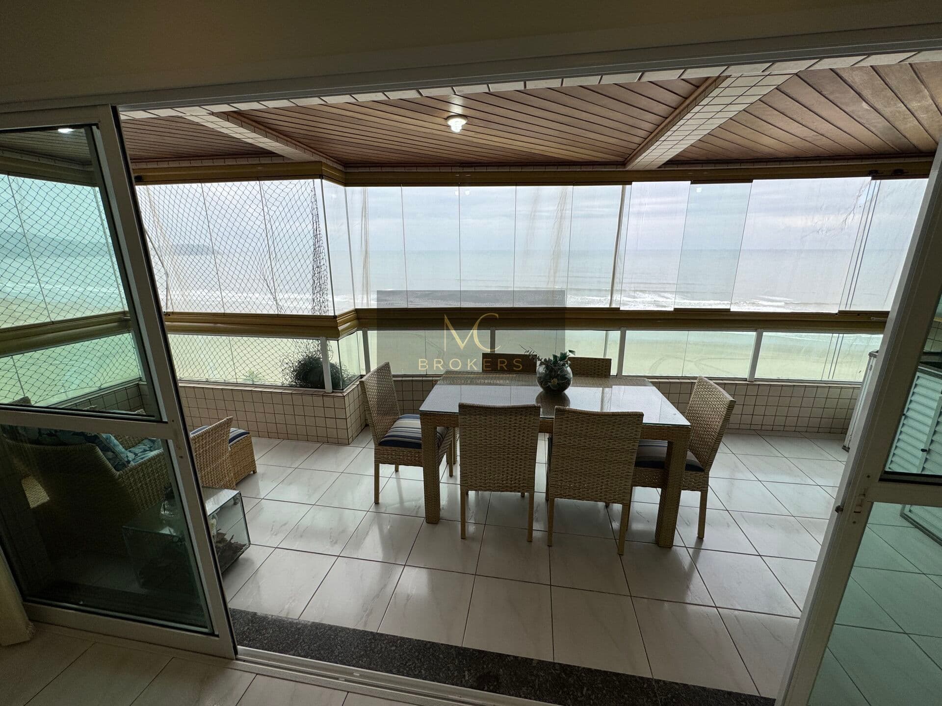 Apartamento frente mar, 3 suites, 2 vagas, aviação