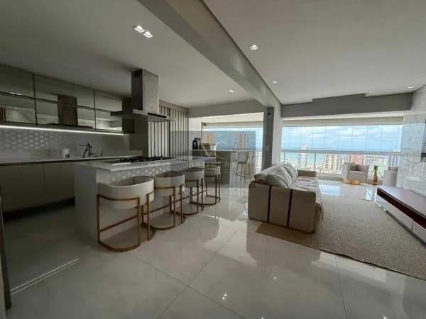 Apartamento à venda no bairro Guilhermina em Praia Grande, SP. 3 dormitórios sendo 3 suítes.
