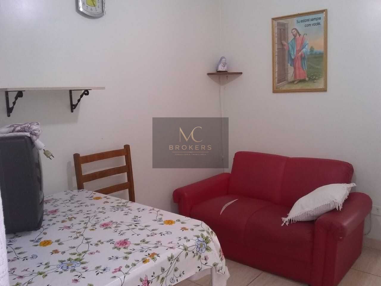 Apartamento Padrão com 1 dormitorio e 1 vaga de garagem no bairro Mirim