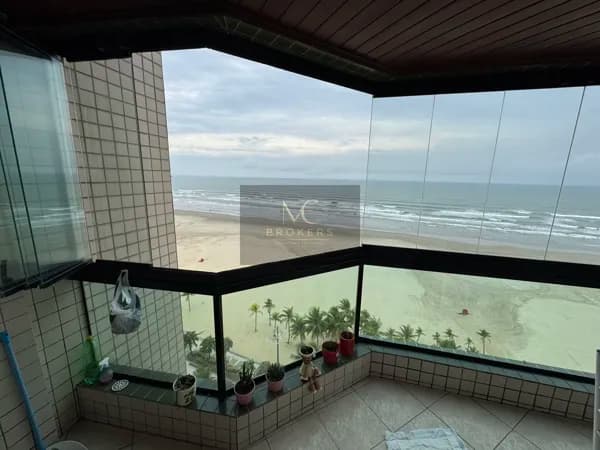 Apartamento à venda no bairro Aviação em Praia Grande, SP. 4 dormitórios sendo 2 suítes
