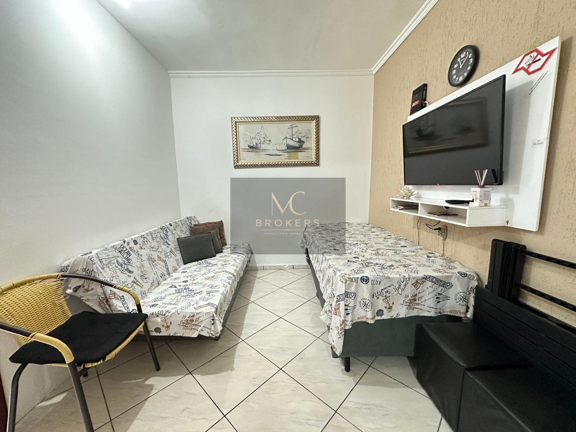 Apartamento à venda no bairro Tupi em Praia Grande, SP. 1 dormitório!