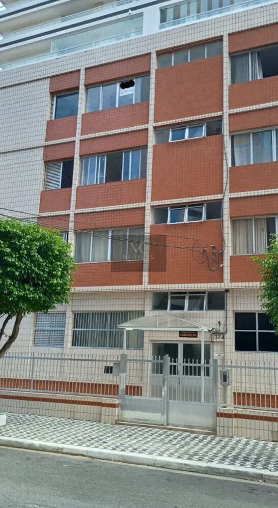 Apartamento à venda no bairro Canto do Forte em Praia Grande, SP.