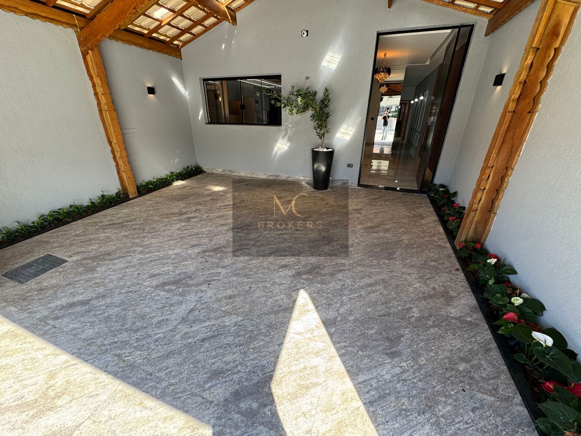 Casa Geminada, 3 dormitórios, piscina, churrasqueira, 2 vagas, Jardim Imperador