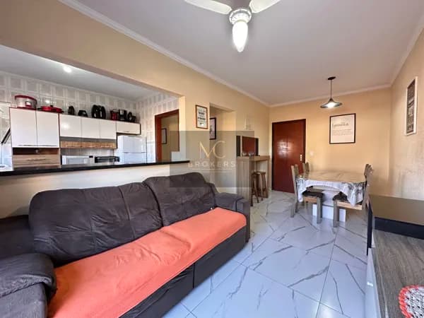 Apartamento Mobiliado à venda no bairro Tupi em Praia Grande, SP. 1 dormitório, sala com sacada!