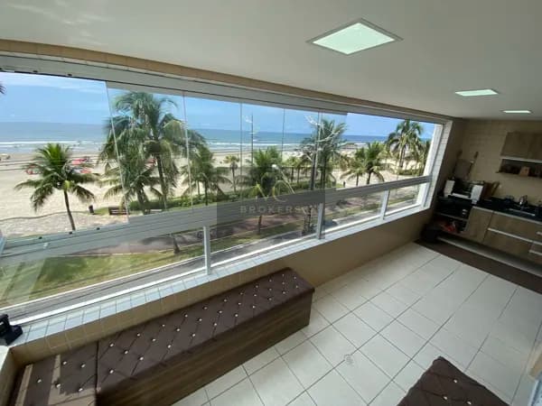 Apartamento frente mar à venda no bairro Jardim Real em Praia Grande, SP. 3 dormitórios sendo 1 suíte, 2 vagas