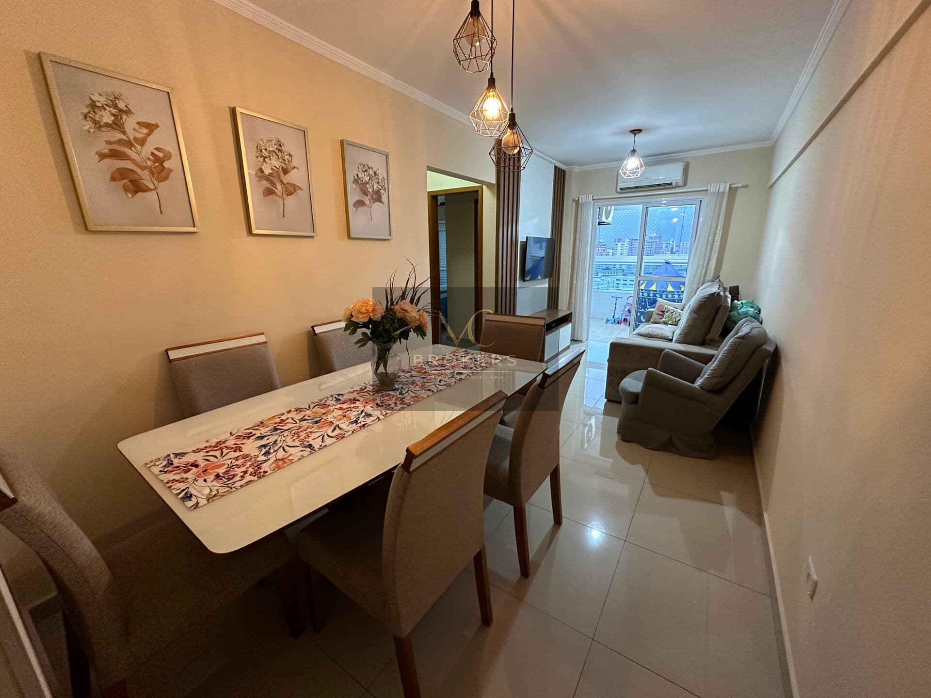 Apartamento em Praia Grande - Boqueirão