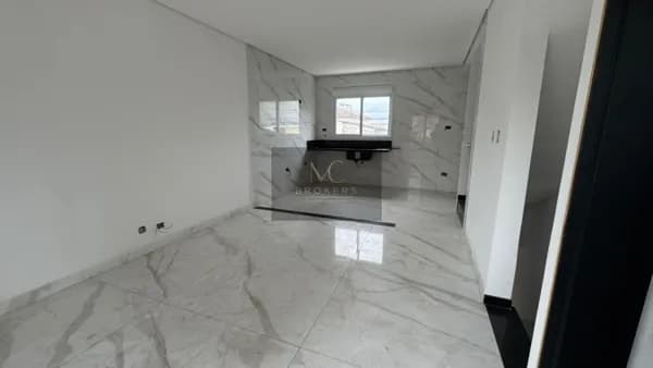 Vende-se casa triplex condomínio - Guilhermina - Praia Grande