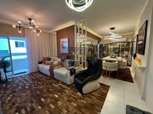 Apartamento à venda no bairro Guilhermina em Praia Grande, SP. 3 dormitórios, sendo 1 suíte.