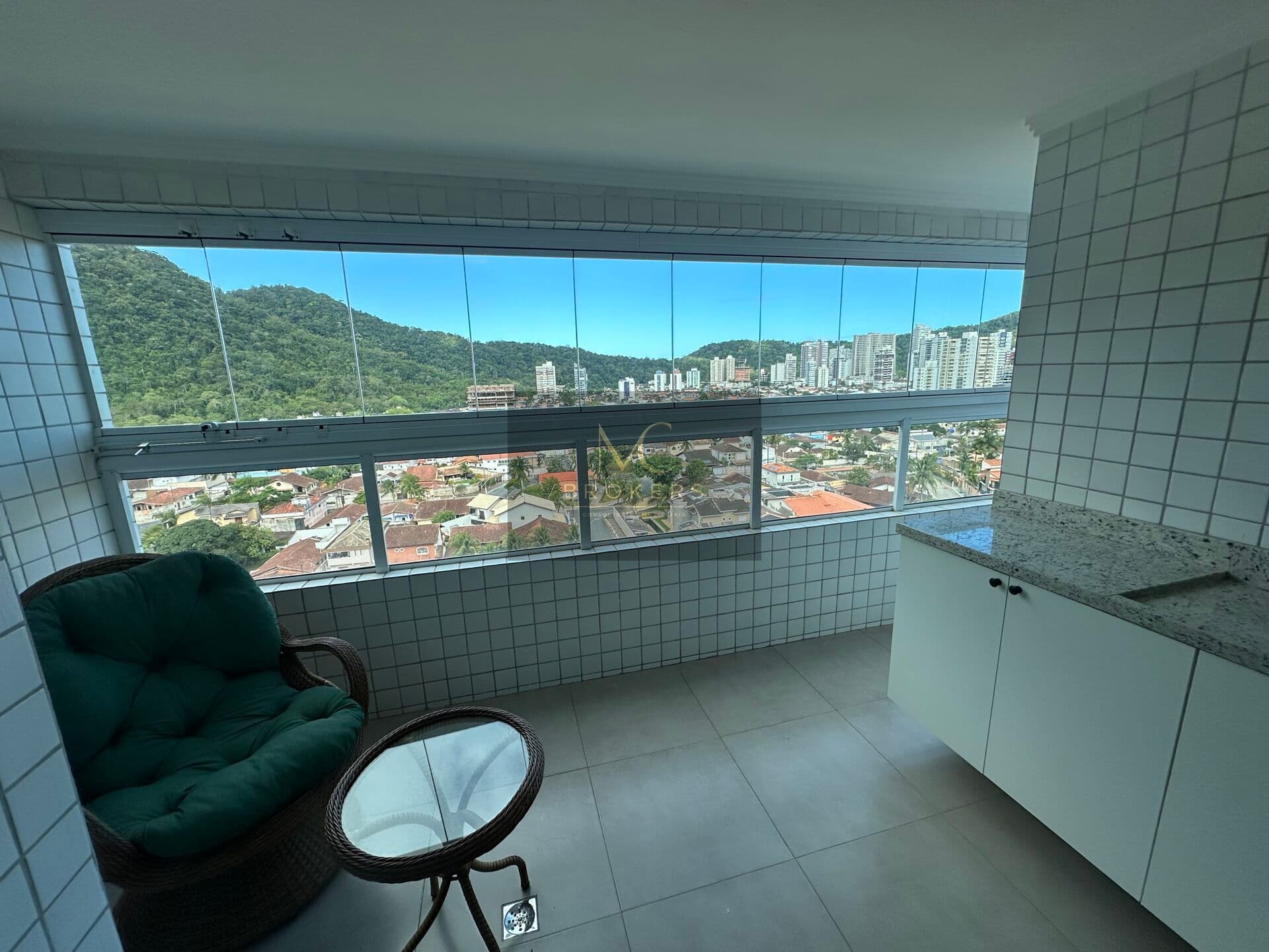 Apartamento 2 suites, mobiliado no Canto do Forte, Praia Grande-sp
