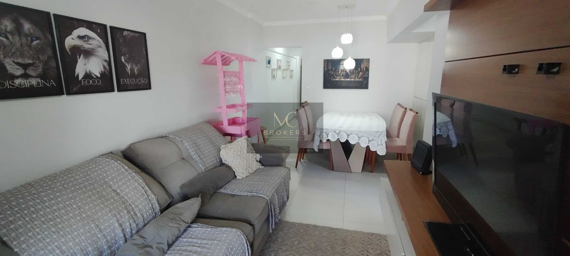 Apartamento 2 dormitórios 1 vaga de garagem no bairro Caiçara