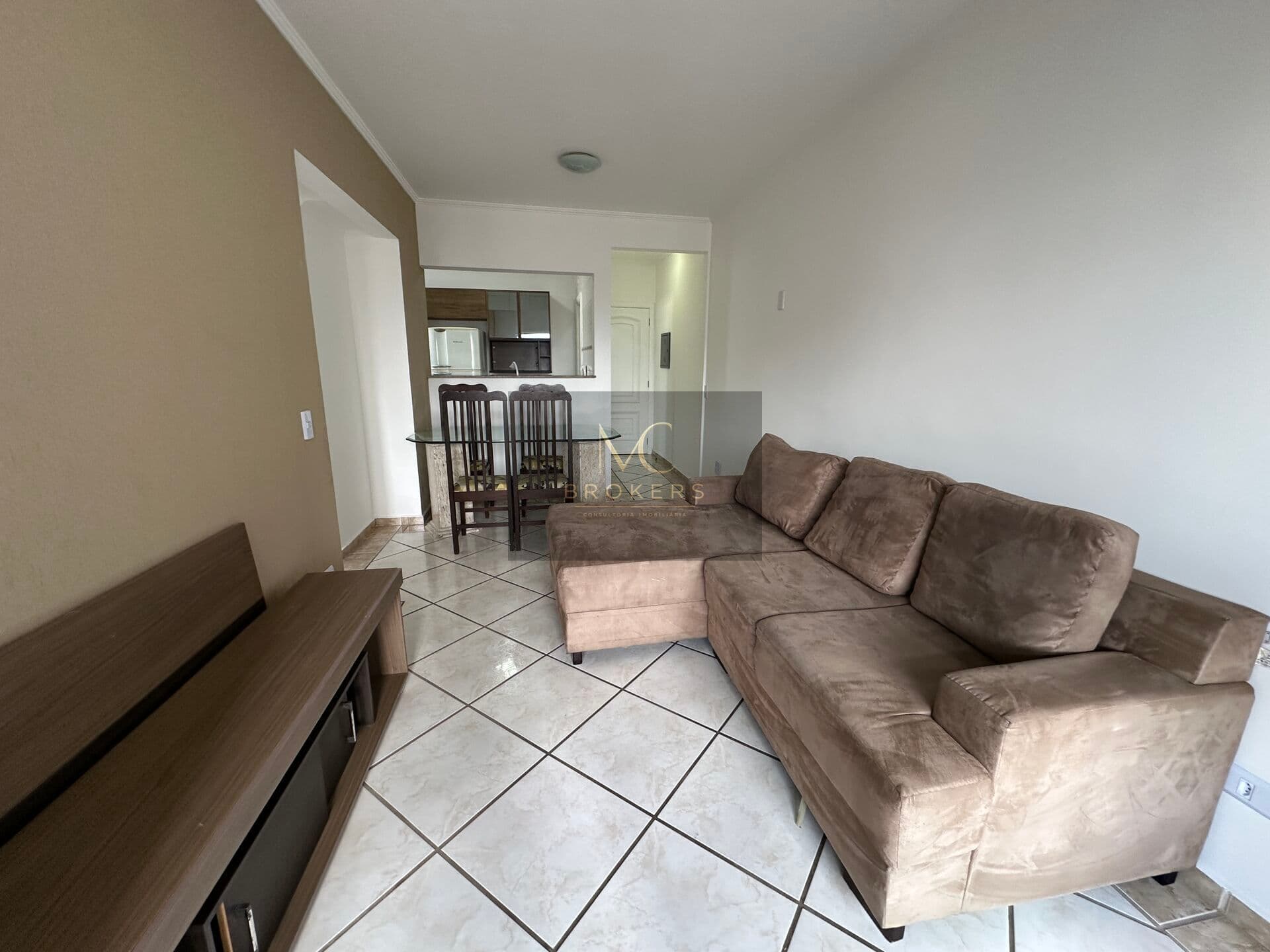 Apartamento à venda no bairro Mirim em Praia Grande, SP. 2 dormitórios.