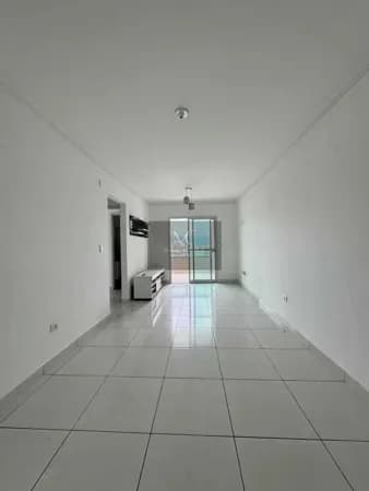 Apartamento à venda no bairro Boqueirão em Praia Grande, SP. 2 dormitórios sendo 1 suíte.