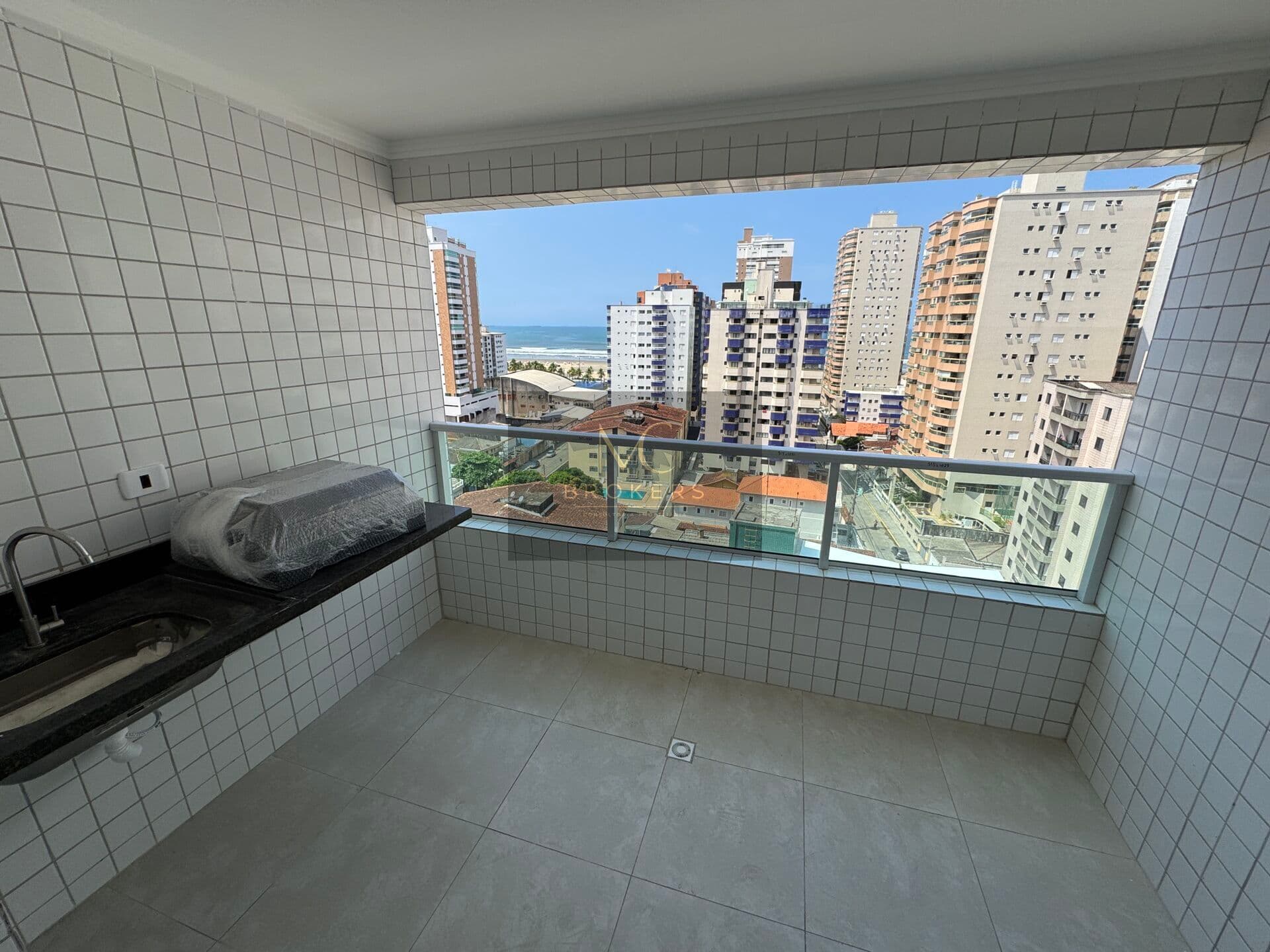 Apartamento vista mar, 2 dormitórios 1 suite, 1 vaga, aviação