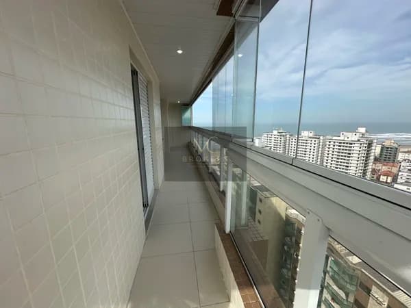 Apartamento à venda no bairro Vila Tupi em Praia Grande, SP. 2 dormitórios sendo 1 suíte
