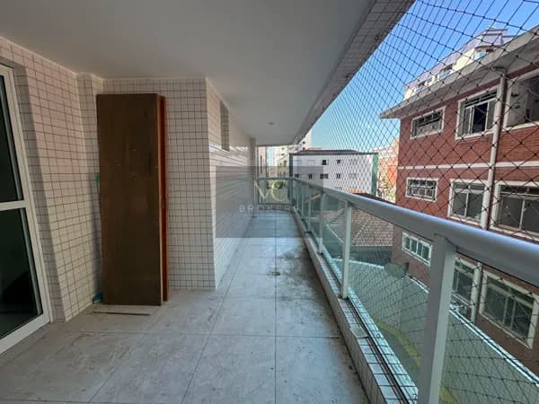 Apartamento à venda no bairro Tupi em Praia Grande, SP. 2 dormitórios (sendo 1 suíte)