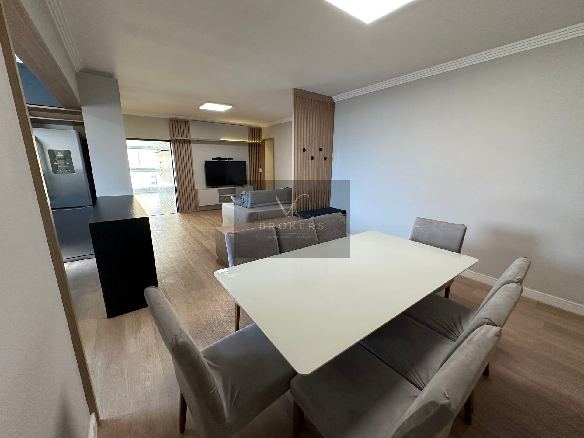 Apartamento 3 suítes com 1 vaga de garagem