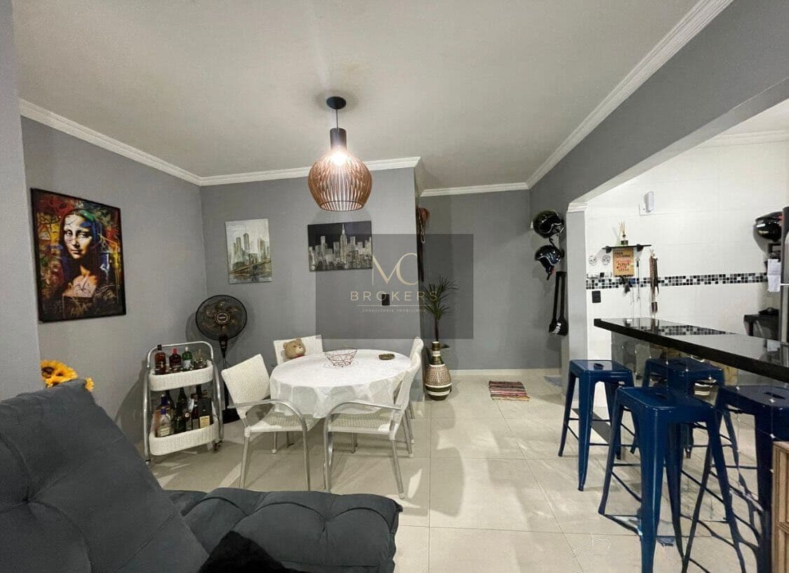 Apartamento 2 dormitórios (1 suíte), varanda gourmet envidraçado, Canto do Forte