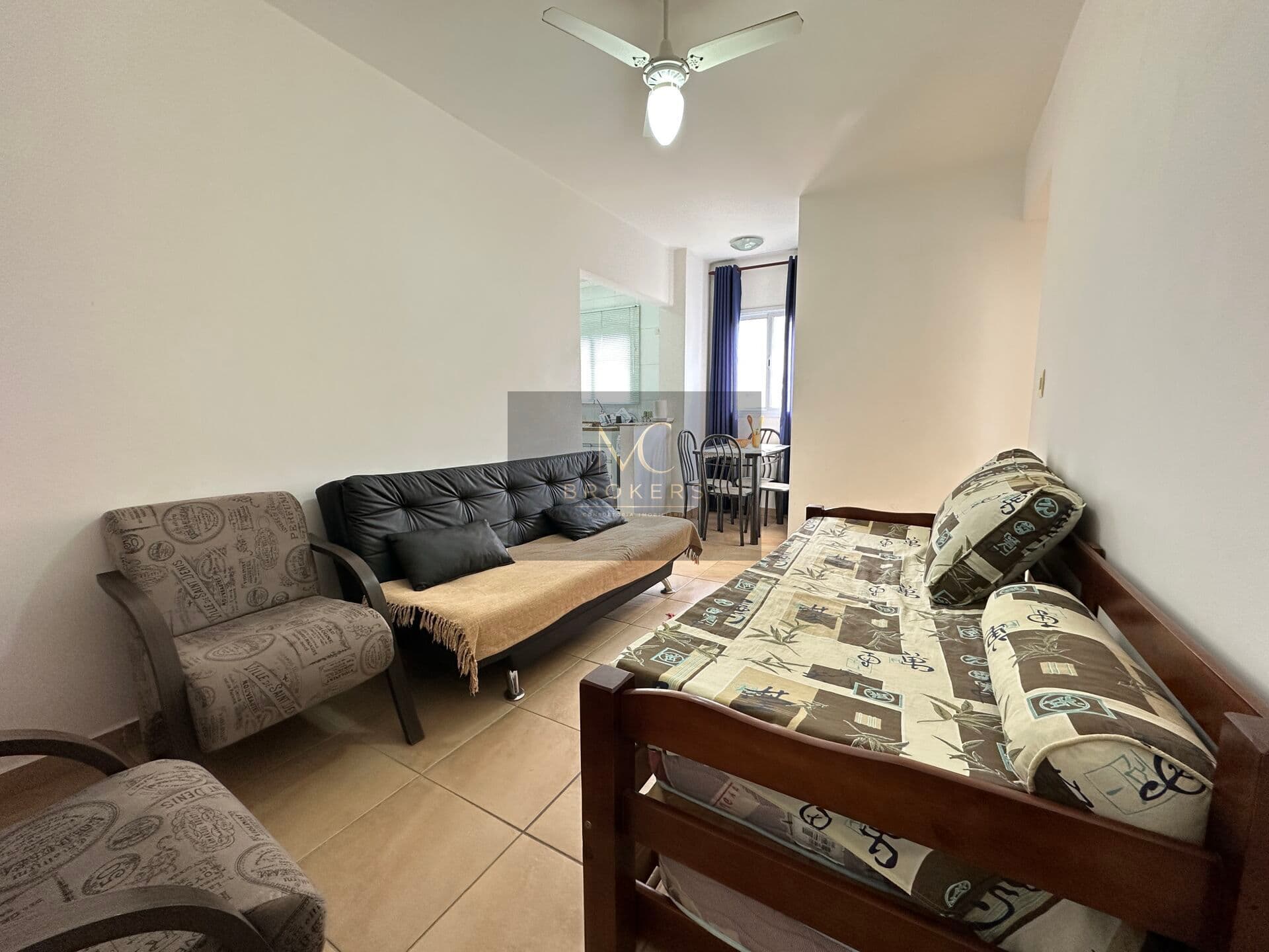 Apartamento Mobiliado à venda no bairro Tupi em Praia Grande, SP. 1 dormitório!