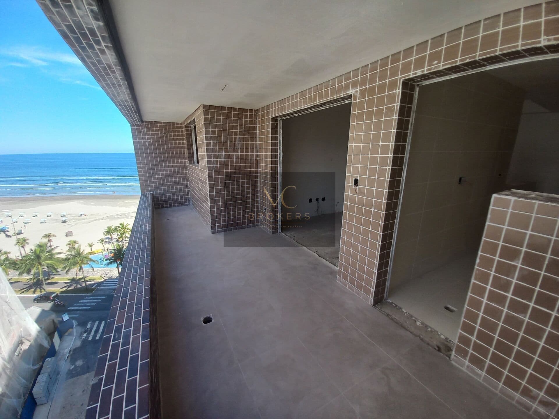 Apartamento Novo com Vista para o Mar com 2 Dormitórios