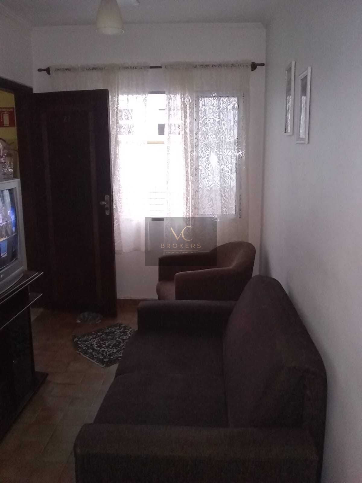 Apartamento Padrão com 1 dormitorio e 1 vaga de garagem no bairro Aviação