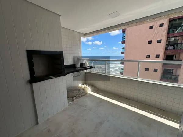 Apartamento vista Mar, mobiliado para locação definitiva no Caiçara Praia Grande, SP. 2 dormitórios, sendo 1 suíte, 2 vagas de garagem!