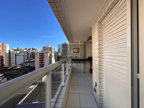 Apartamento Mobiliado à venda no bairro Aviação em Praia Grande, SP. 1 dormitório, sala com sacada!