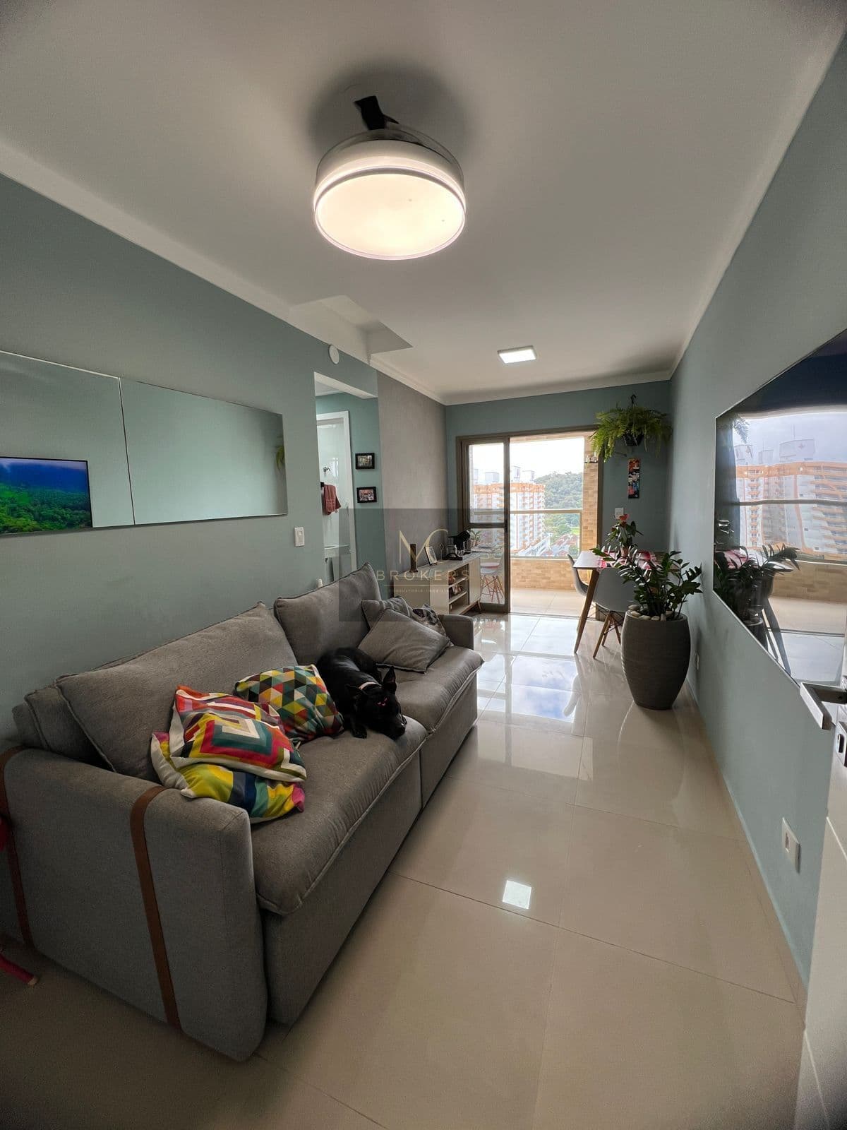 Apartamento à venda no bairro Boqueirão em Praia Grande, SP. 2 dormitórios