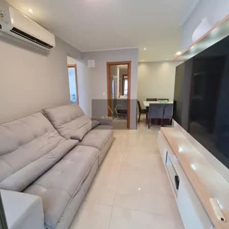 Apartamento à venda no bairro Boqueirão em Praia Grande, SP. 2 dormitórios sendo 1 suíte
