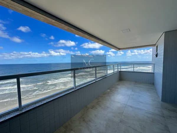 Apartamento vista total do Mar, mobiliado à venda no Caiçara Praia Grande, SP. 3 dormitórios, sendo 2 suítes, 3 vagas de garagem!