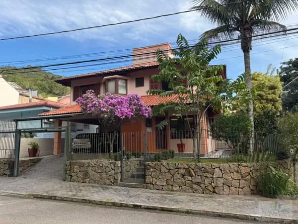 Casa Alto Padrão em Pantanal, Florianópolis/SC