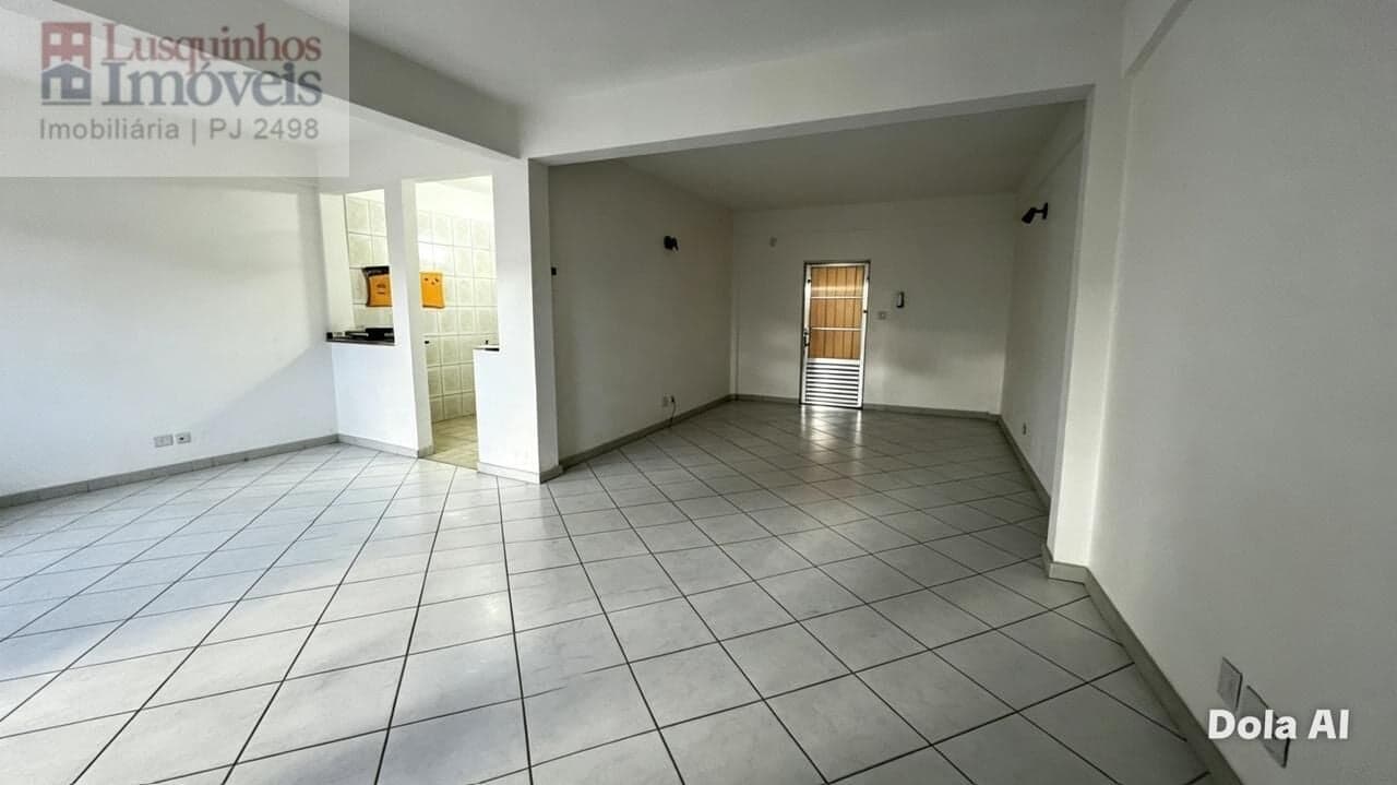 Casa Padrão 2/4 de 80m² com duas salas amplas, no Melhor da Vila Laura