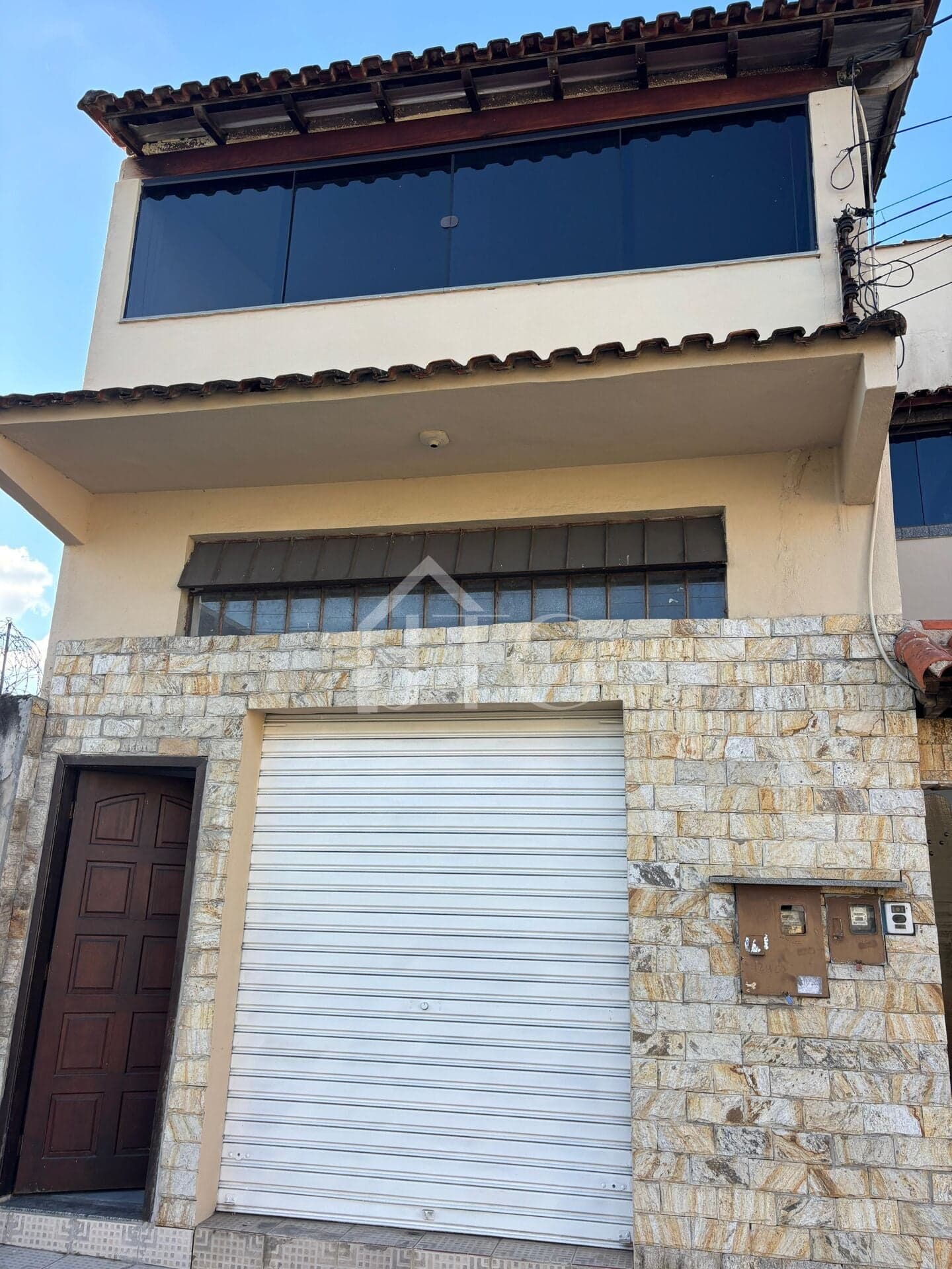 Casa com 02 quartos sendo 01 suíte com Ponto Comercial no Centro, em Resende/RJ